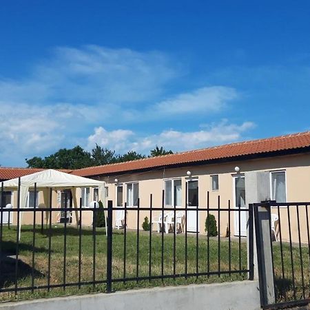 Krimski Bungalows Bjala Kültér fotó