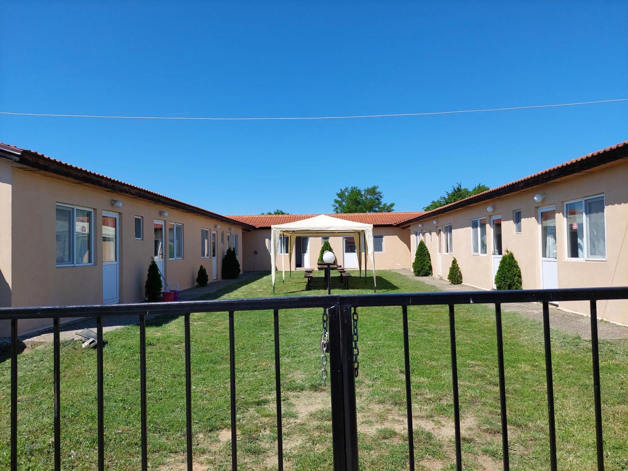 Krimski Bungalows Bjala Kültér fotó